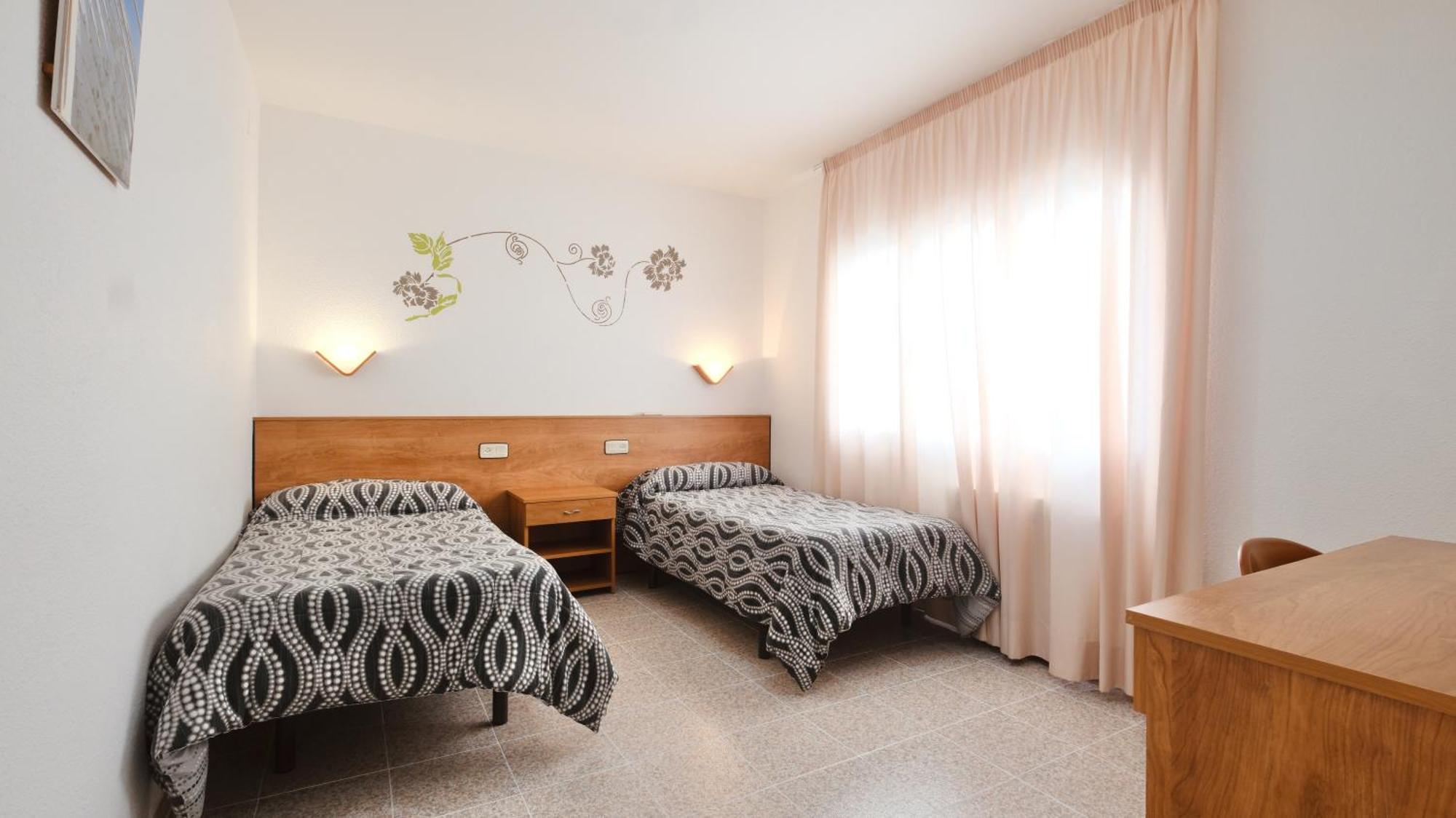 טורדמבארה Hotel Paradis מראה חיצוני תמונה